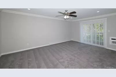 6 Williams Boulevard #6-2A, Lake Grove, NY 11755 - Photo 4