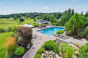 17 Country Hollow Dr, Amawalk, NY 10501 - Photo 2