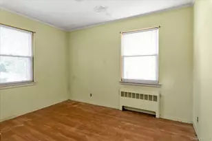 58 Elm St, Hicksville, NY 11801 - Photo 8