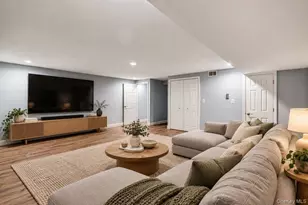13-01 Michael Ct, Bayside, NY 11360 - Photo 16
