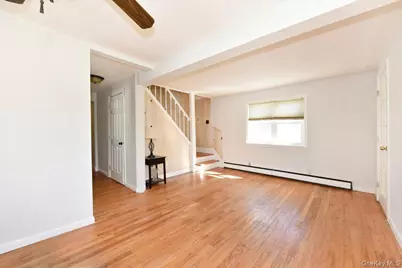 35 Montauk Drive, Bay Shore, NY 11706 - Photo 10