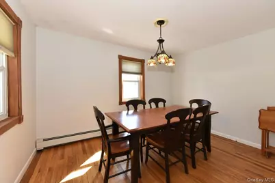 35 Montauk Drive, Bay Shore, NY 11706 - Photo 12