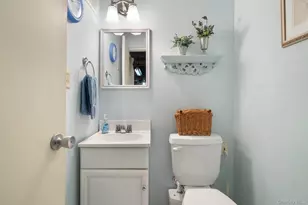 144 Nassau Ave, West Babylon, NY 11704 - Photo 16
