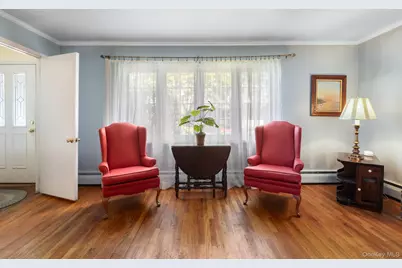 144 Nassau Avenue, West Babylon, NY 11704 - Photo 4