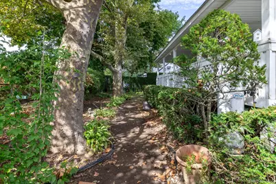 144 Nassau Avenue, West Babylon, NY 11704 - Photo 28