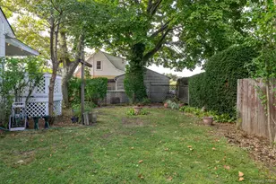 144 Nassau Ave, West Babylon, NY 11704 - Photo 30