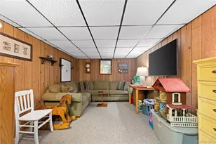 71-15 68th St, Glendale, NY 11385 - Photo 36