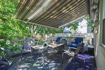 166 Southard Avenue, Rockville Centre, NY 11570 - Photo 16