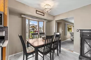 41 Cornell Ln, Hicksville, NY 11801 - Photo 8