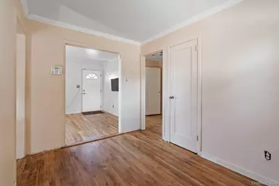 5 Prospect Street W, Amityville, NY 11701 - Photo 10