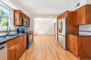 284 Marlin St, Dix Hills, NY 11746 - Photo 28