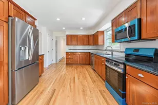 284 Marlin St, Dix Hills, NY 11746 - Photo 26