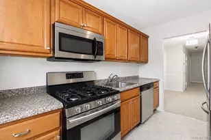 460 Old Town Rd, Port Jefferson Station, NY 11776 - Photo 10