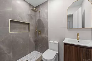 1024 E 226th St, Bronx, NY 10466 - Photo 10