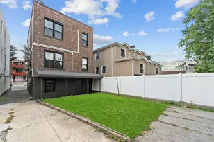 1024 E 226th St, Bronx, NY 10466 - Photo 14