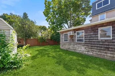 120 S High Street, Lindenhurst, NY 11757 - Photo 38