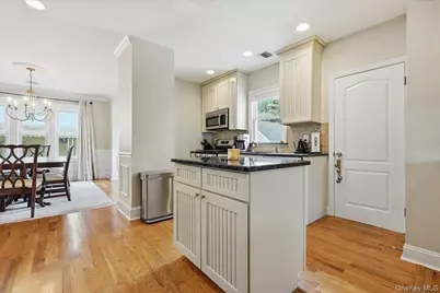 2546 Hicks Street, Bellmore, NY 11710 - Photo 18