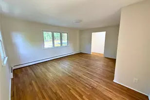 13 Woodrow Ave, Yonkers, NY 10710 - Photo 2