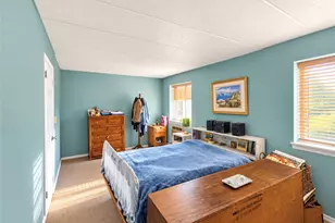 61-12 69th St, Middle Village, NY 11379 - Photo 12