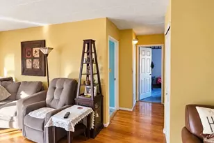 61-12 69th St, Middle Village, NY 11379 - Photo 8