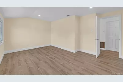 170 Park Lane, Massapequa, NY 11758 - Photo 22