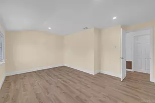 170 Park Ln, Massapequa, NY 11758 - Photo 22