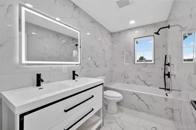 238 N Oak Street, Massapequa, NY 11758 - Photo 16