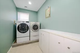 24 William Ave, Islip, NY 11751 - Photo 22