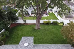 44 Dulittle St, North Babylon, NY 11703 - Photo 36