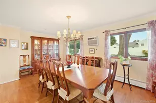 44 Dulittle St, North Babylon, NY 11703 - Photo 8