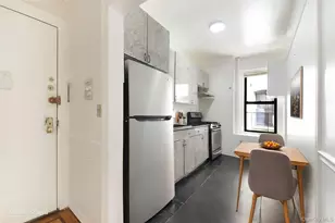 1802 Ocean Pkwy, Brooklyn, NY 11223 - Photo 2