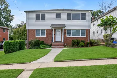 7 Linwood Road N, Port Washington, NY 11050 - Photo 1