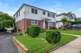 7 Linwood Rd N, Port Washington, NY 11050 - Photo 16