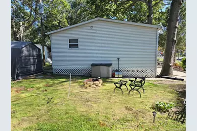 37-28 Hubbard Avenue, Riverhead, NY 11901 - Photo 26