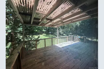 17 Franklin Drive, Somers, NY 10541 - Photo 12