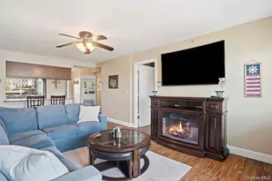 4 Marina Dr, Mahopac, NY 10541 - Photo 2
