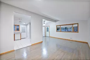 423 Westview Ave, Deer Park, NY 11729 - Photo 8