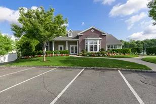 143 Paddington Cir, Smithtown, NY 11787 - Photo 26
