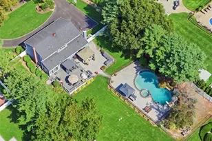 24 Quintree Ln, Melville, NY 11747 - Photo 40