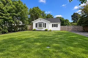 444 Avondale Dr, Shirley, NY 11967 - Photo 2