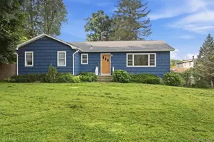 1 Schuyler Ln, Cortlandt Manor, NY 10567 - Photo 2