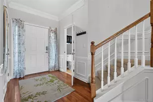 30 Banbury Way, Newburgh, NY 12550 - Photo 2
