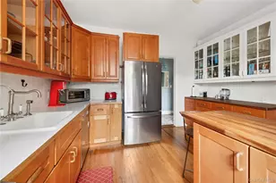 525 W 238th St, Bronx, NY 10463 - Photo 6
