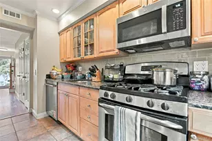 1810 Front St, East Meadow, NY 11554 - Photo 6