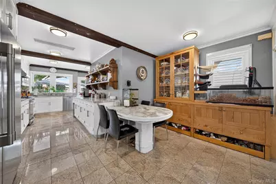 6511 Claran Court, Maspeth, NY 11378 - Photo 10