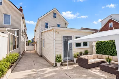 6511 Claran Court, Maspeth, NY 11378 - Photo 30