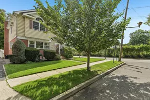 2 Fernwood Terrace N, Garden City, NY 11530 - Photo 4