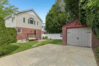 2 Fernwood Terrace N, Garden City, NY 11530 - Photo 24