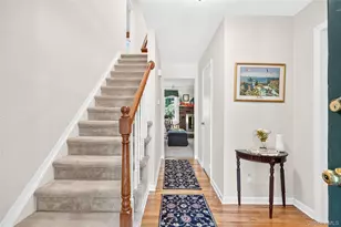 4 Wayne Dr, Poughkeepsie, NY 12601 - Photo 8