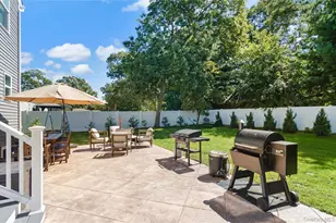 44 James St, Patchogue, NY 11772 - Photo 10